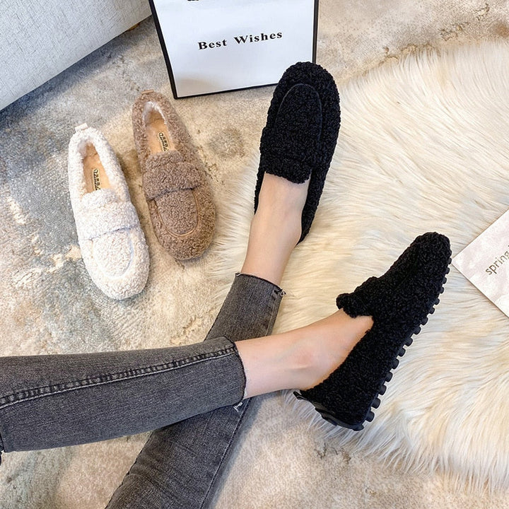 ELARA™-COZY LUXE FLATS