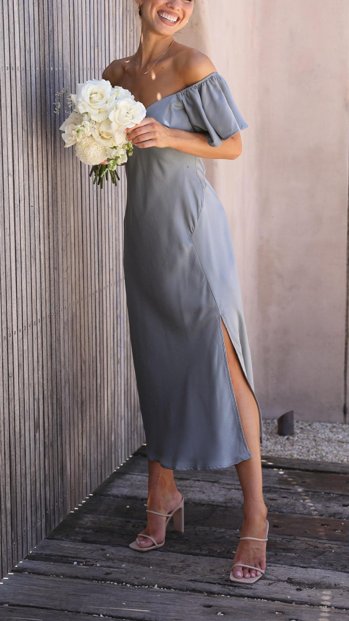 Nalani - Off-shoulder maxi dress with butterfly sleeves