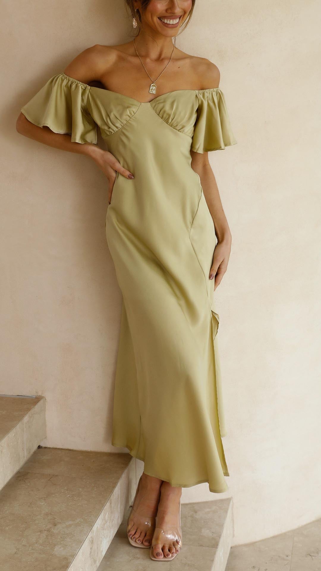 Nalani - Off-shoulder maxi dress with butterfly sleeves