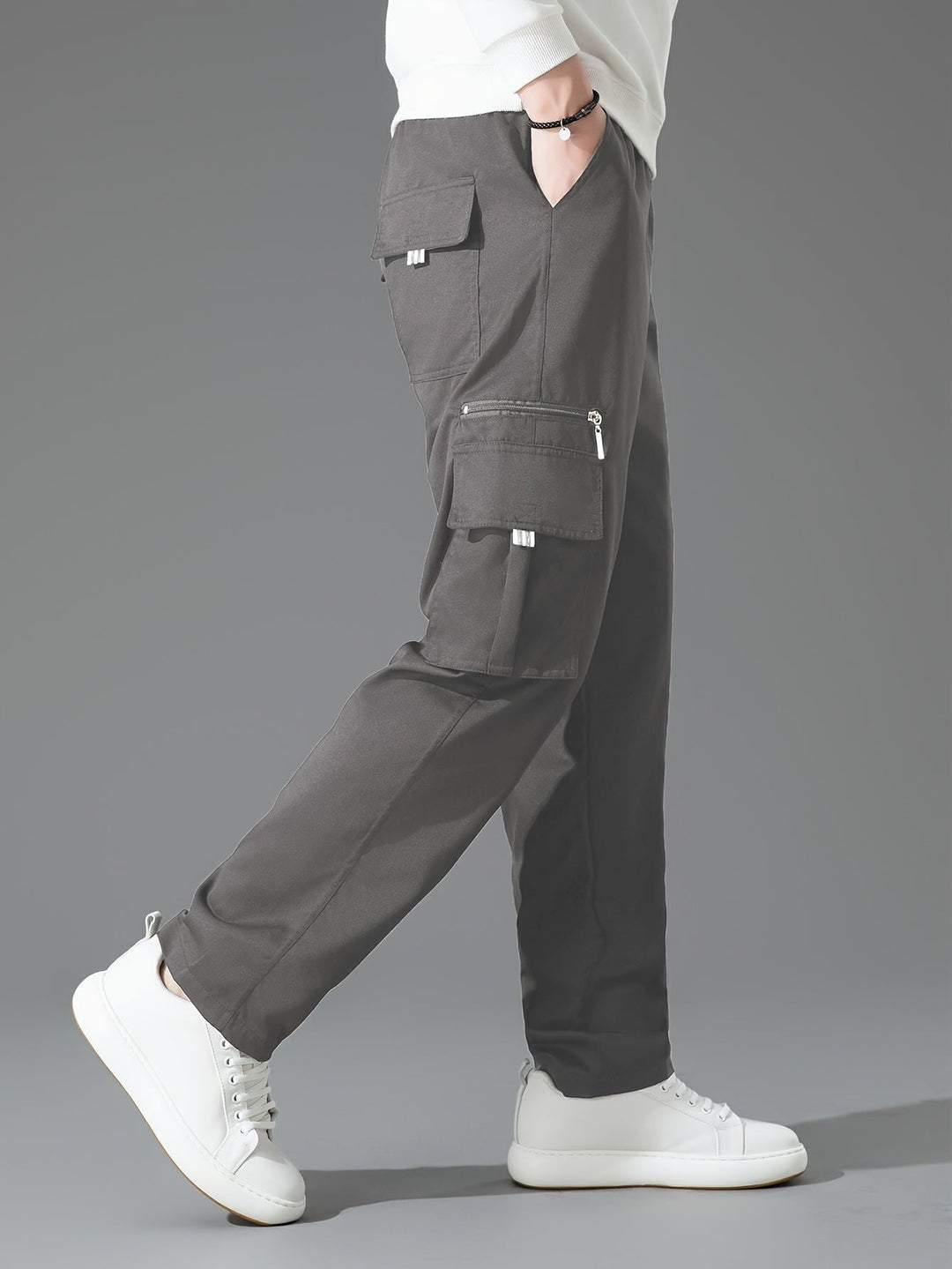 Loose-Fit Cargo Pants